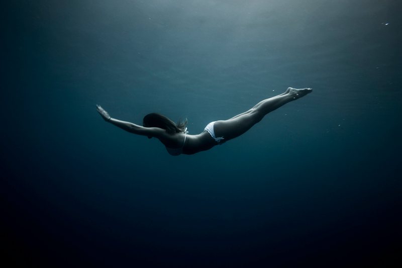CORX Designs - Blue Ocean Diving Goddess Canvas Art - Review