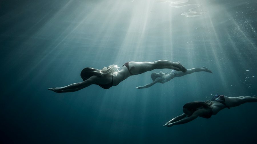 CORX Designs - Blue Ocean Diving Goddess Canvas Art - Review