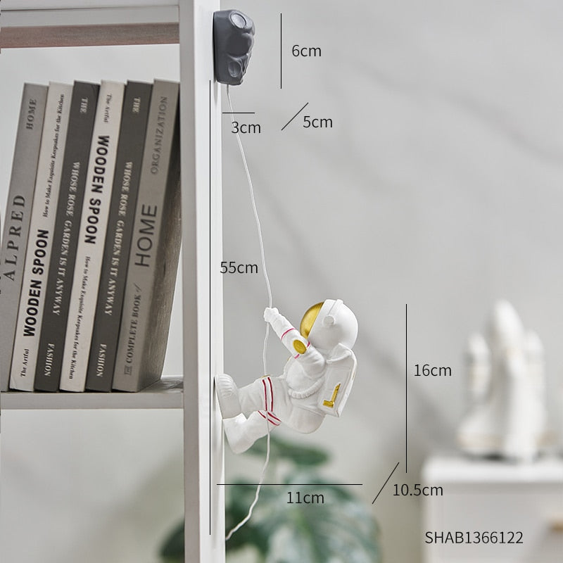 CORX Designs - Climbing Astronaut Wall Statue - Review