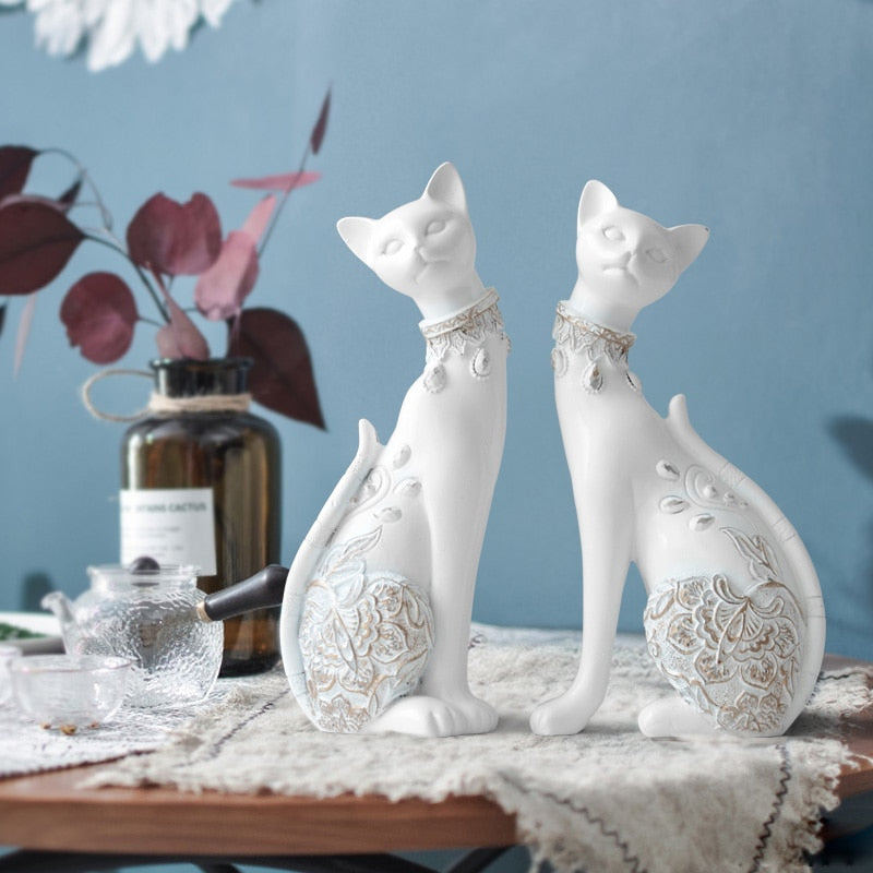 CORX Designs - Cat Couple Statue - Review