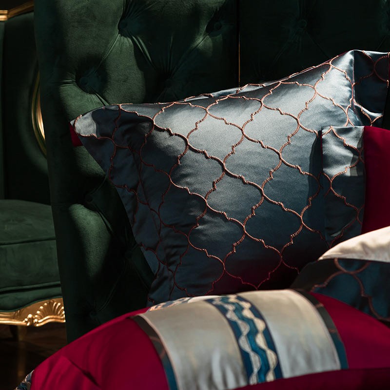 CORX Designs - Bordeaux Swan Silky Satin Duvet Cover Bedding Set - Review