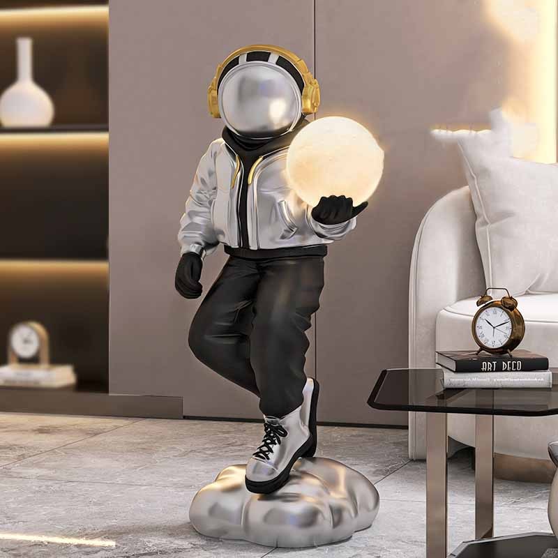 CORX Designs - Astronaut Holding Moon Lamp Large Statue - Review