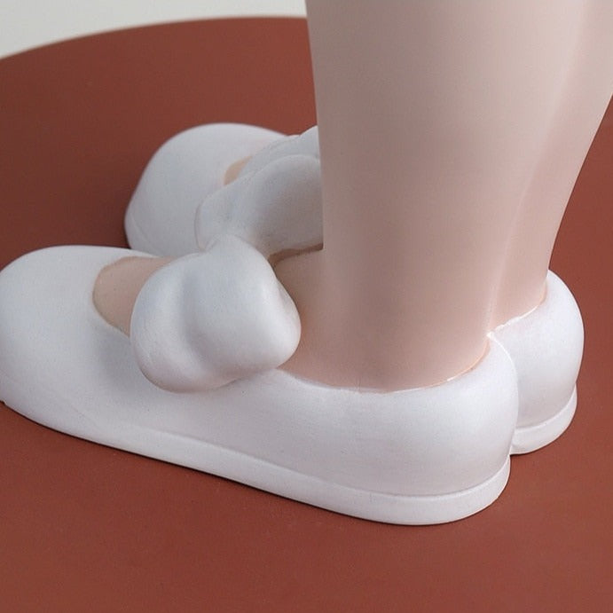 CORX Designs - Waitress Statue with Tray - Review